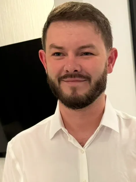 Max Lebedev